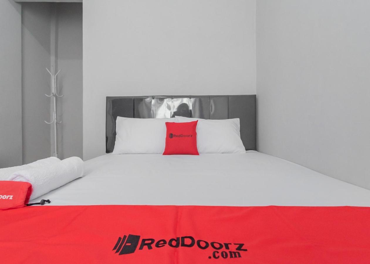Готель Reddoorz Syariah Near Wisata Situ Gunung Sukabumi Kadudampit Екстер'єр фото